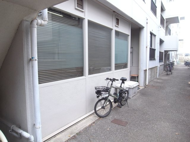 宝塚市御所の前町の店舗事務所