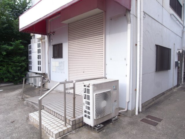 宝塚市御所の前町の店舗事務所