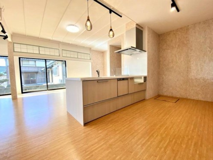 坂井市丸岡町本町　リフォーム中古住宅♪