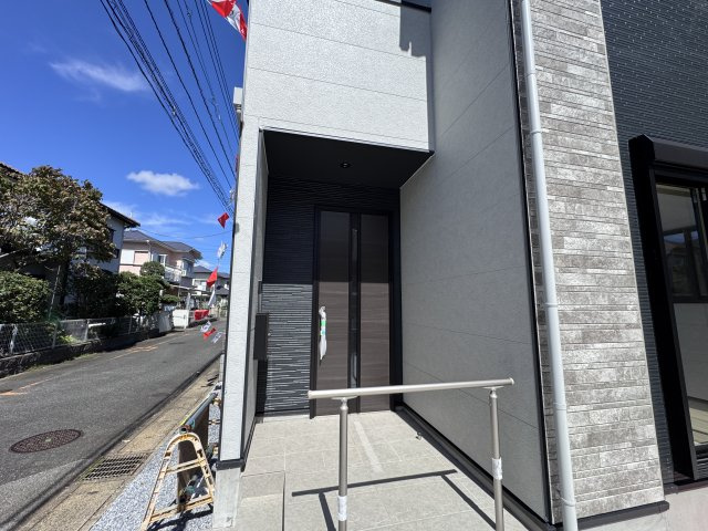 柏市増尾台３丁目新築戸建【増尾西小学校：3分】のエントランス|エントランス