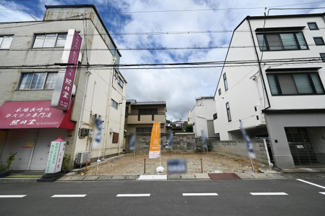 箕面市桜ケ丘1丁目売り土地の外観|阪急箕面線「牧落」駅徒歩13分、敷地面積94.12㎡の建築条件無し土地です。お好きなハウスメーカーで建築して頂けますので、詳しくはお気軽にお問い合わせください。
