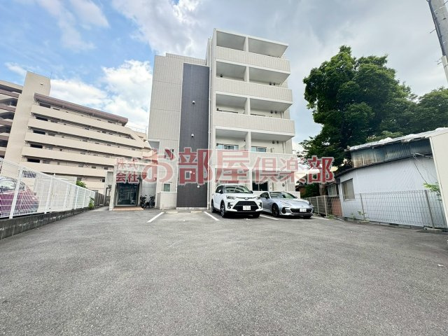 ロジュマン エストの駐車場|駐車場です