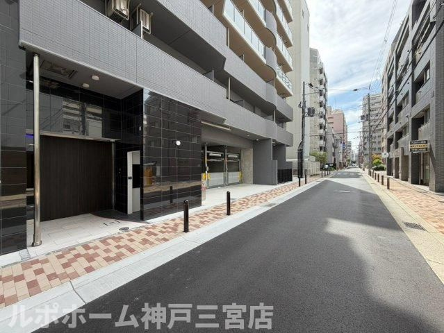セレニテ神戸駅前アリエのエントランス