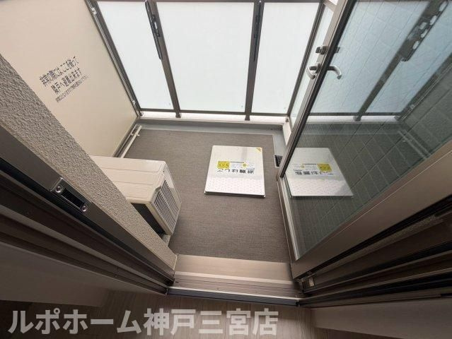 セレニテ神戸駅前アリエのバルコニー
