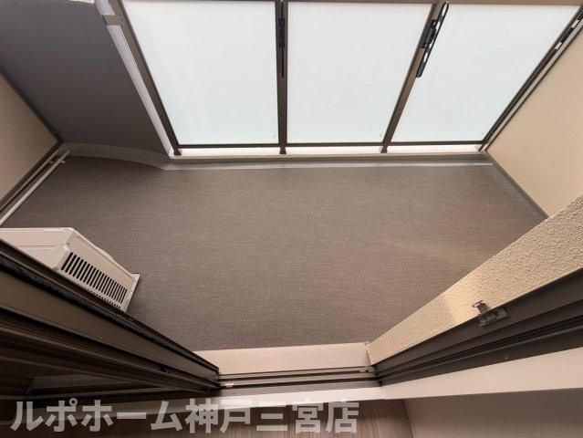 セレニテ神戸駅前アリエのバルコニー