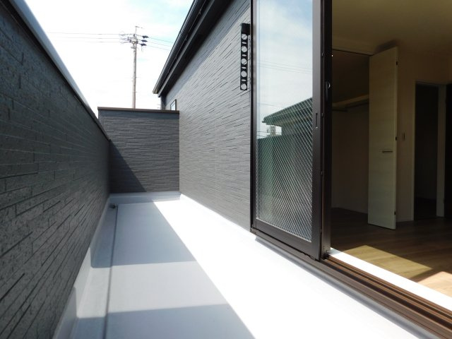 名古屋市中川区下之一色町字宮分の新築一戸建のバルコニー|◇バルコニー◇　　南面で陽当り良好なワイドバルコニー♪