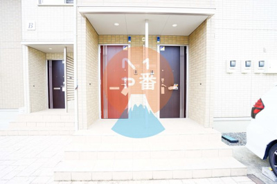 【エントランス】 | ポワール B | 共有部分です