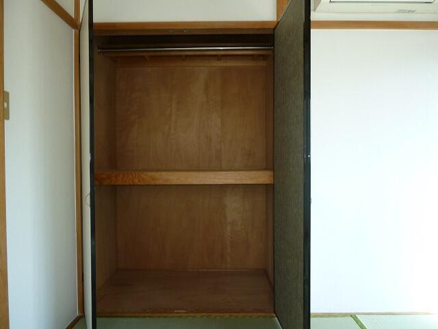 シャトレーイーストの収納