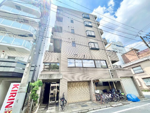 MIUMIU東日暮里の外観