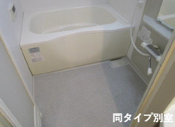 KSソレイユの浴室