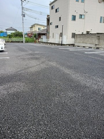 ジョニーズ　ガーデンの駐車場