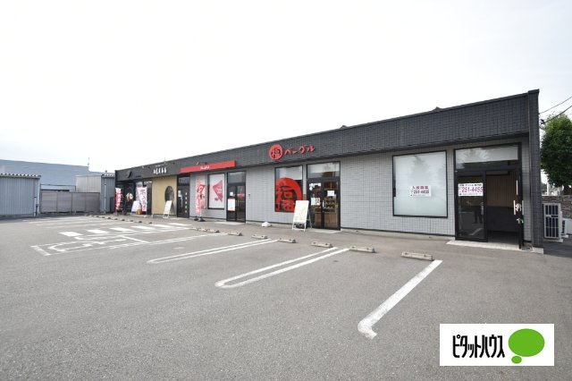 川原町２丁目貸店舗