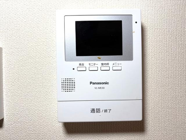【内装】 | ファミーユ | カメラ付インターホン