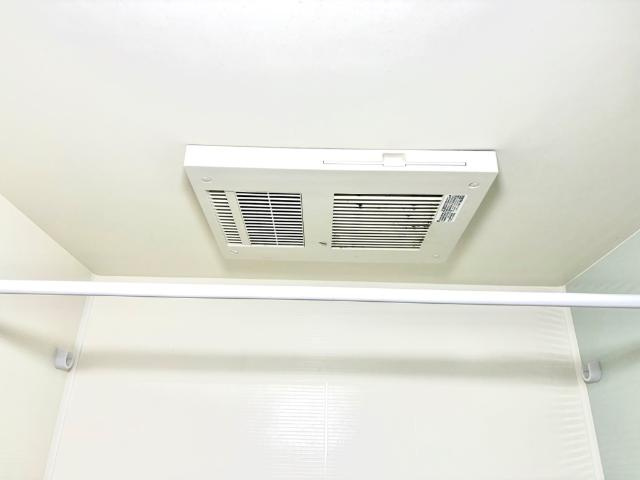 【その他】 | ファミーユ | 浴室乾燥機