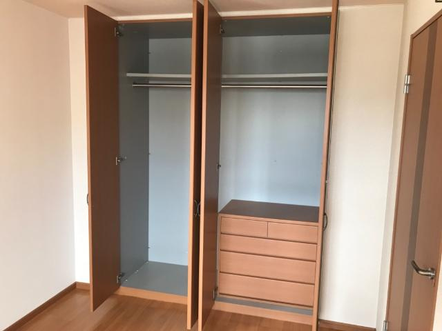 シャルム東野の収納|クローゼット