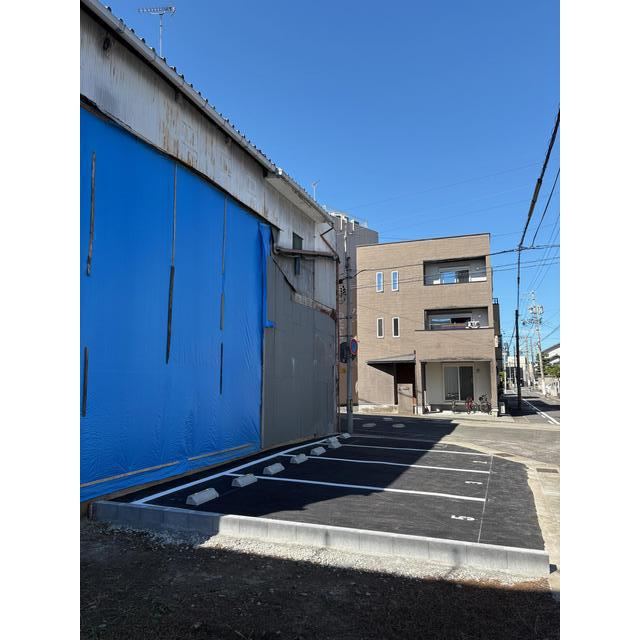 川端町21駐車場の外観