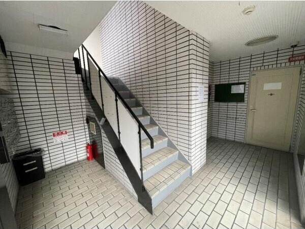 【エントランス】 | アンピエス難波