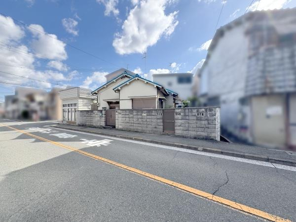 【前面道路含む現地写真】