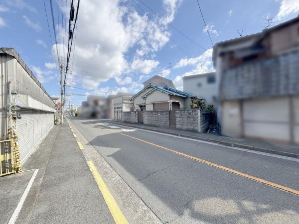 【前面道路含む現地写真】