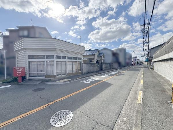 【前面道路含む現地写真】