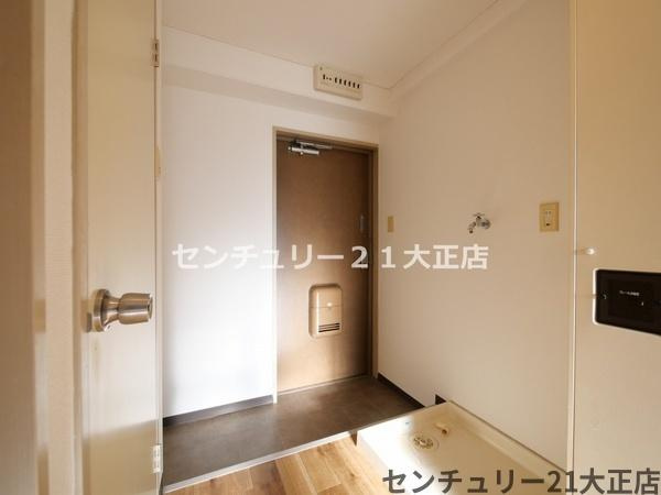 ハーバーメゾン弁天の玄関