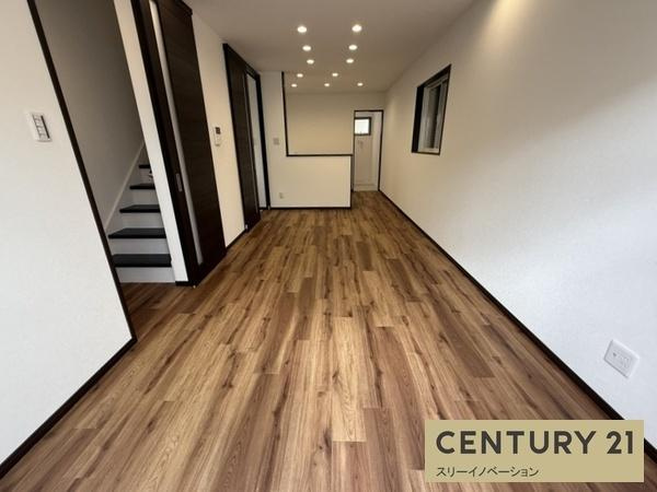 港晴２丁目中古戸建の居間・リビング