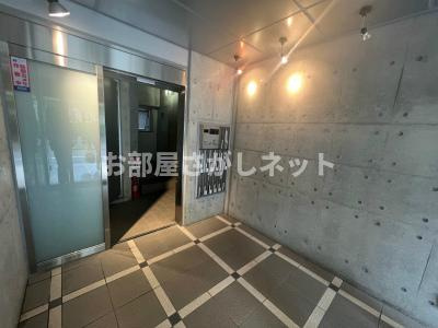 ラティス新橋【おとり物件なし】#学生・社会人にオススメ！初期費用分割払いOK！のエントランス