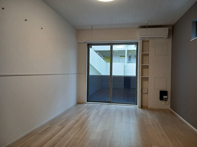 ラフレシール・ヴァンの居間・リビング