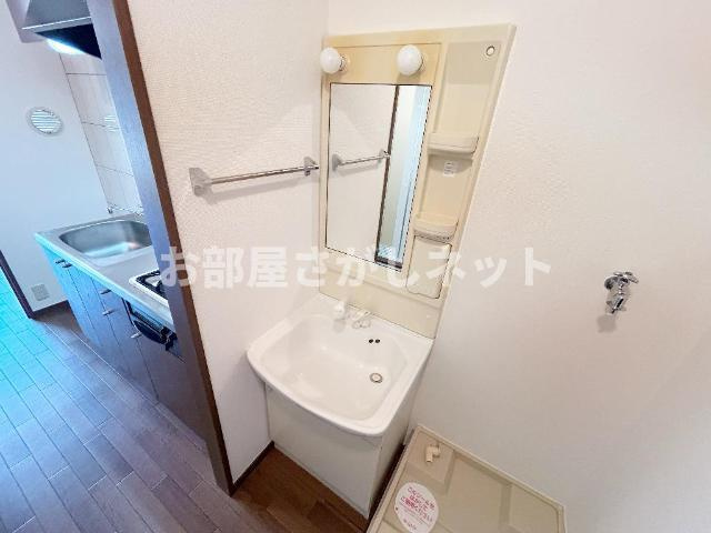 メゾン・ド・シュエット（女性専用）【おとり物件なし】の洗面所|洗髪洗面化粧台