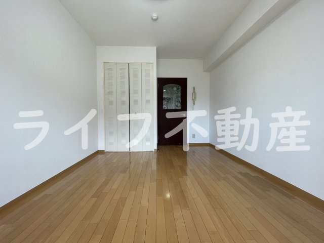 シャトー雅の寝室|ゆとりの広さです