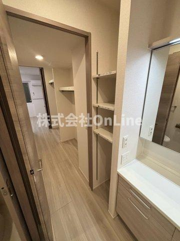 東大阪市高井田元町１丁目のアパートの洗面所