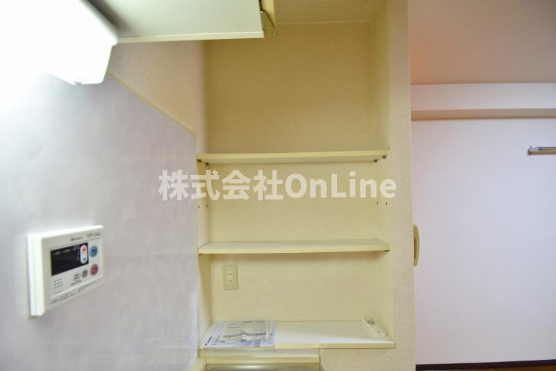 東大阪市小阪３丁目の賃貸マンションの収納