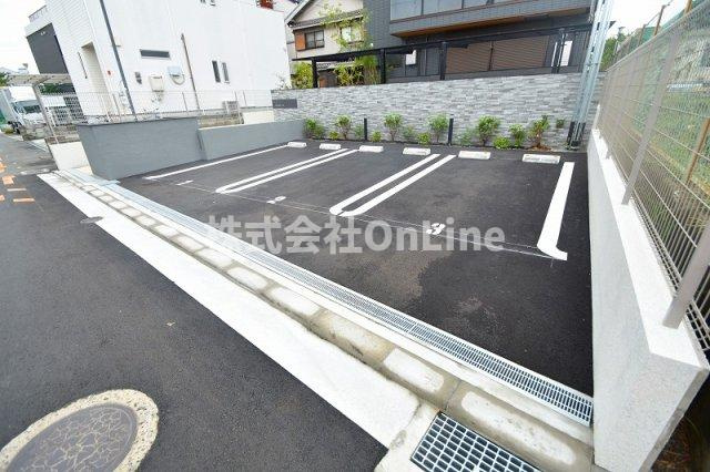 【駐車場】