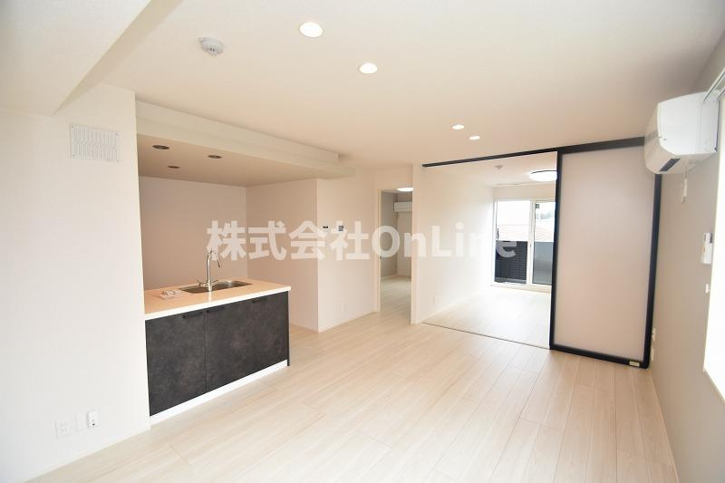 東大阪市中小阪５丁目のアパートの居間・リビング