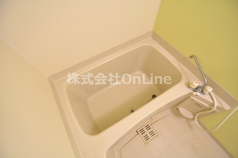 東大阪市下小阪５丁目の賃貸マンションの浴室