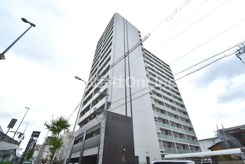 東大阪市高井田西６丁目の賃貸マンションの外観