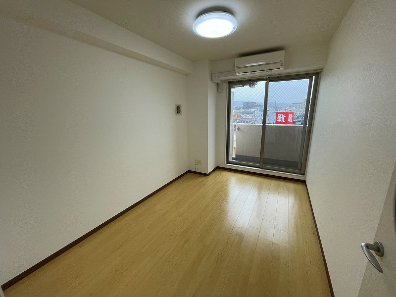 東大阪市西堤本通東１丁目の賃貸マンションの洋室