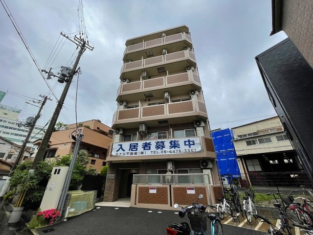 東大阪市西堤本通東１丁目の賃貸マンションの外観
