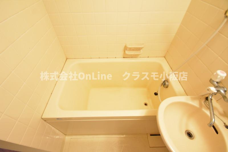 東大阪市下小阪４丁目の賃貸マンションの浴室