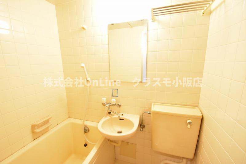 東大阪市下小阪４丁目の賃貸マンションの洗面所