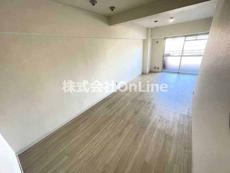 東大阪市足代２丁目の賃貸マンションの内装