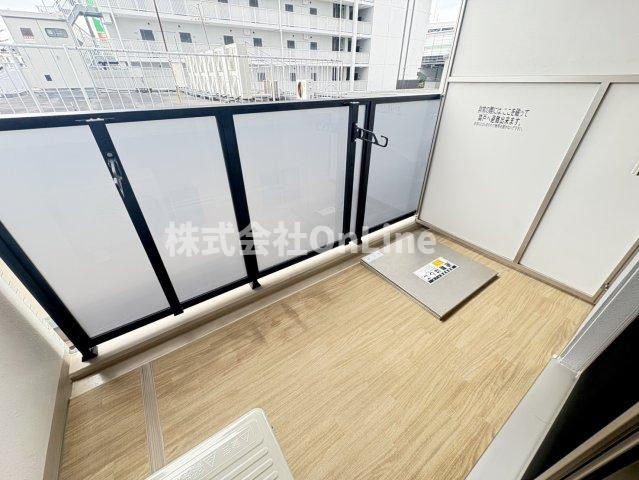 東大阪市高井田西６丁目の賃貸マンションのバルコニー