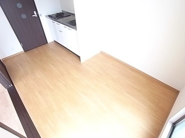 尼崎市昭和南通５丁目の賃貸マンションの居間・リビング