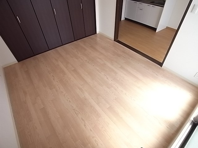 尼崎市昭和南通５丁目の賃貸マンションの寝室