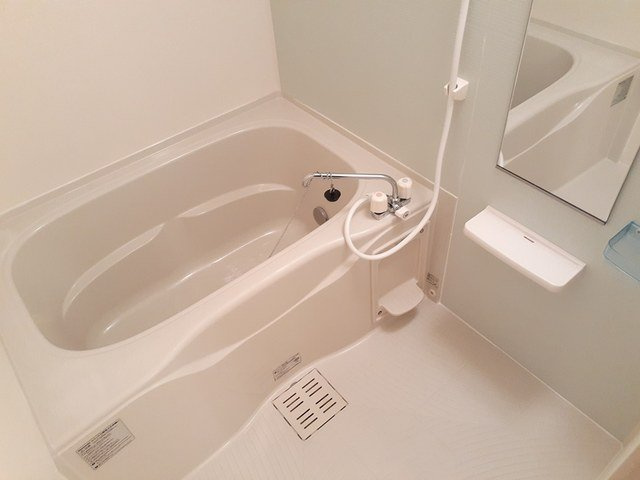 アジュールの浴室|日々の疲れを癒すお風呂付です