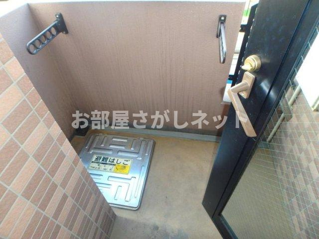 アピス三軒茶屋【おとり物件なし】#学生・社会人にオススメ！初期費用分割払いOK！のバルコニー