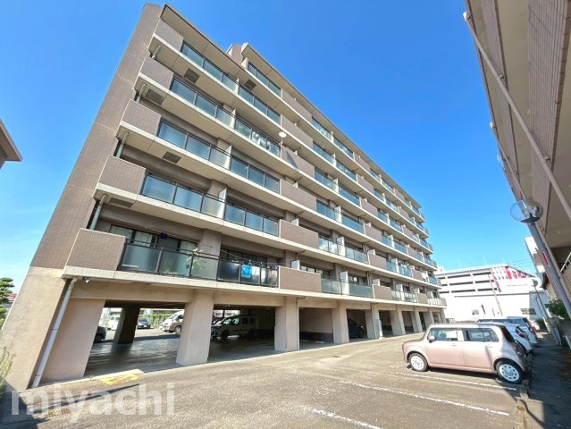徳島市かちどき橋６丁目の賃貸マンション