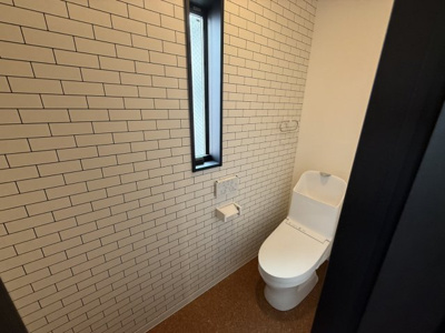 【トイレ】 | PLAYWORK堺ときはまbase・新築完成済・堺市西区北条町1丁 | 清潔感のあるトイレです