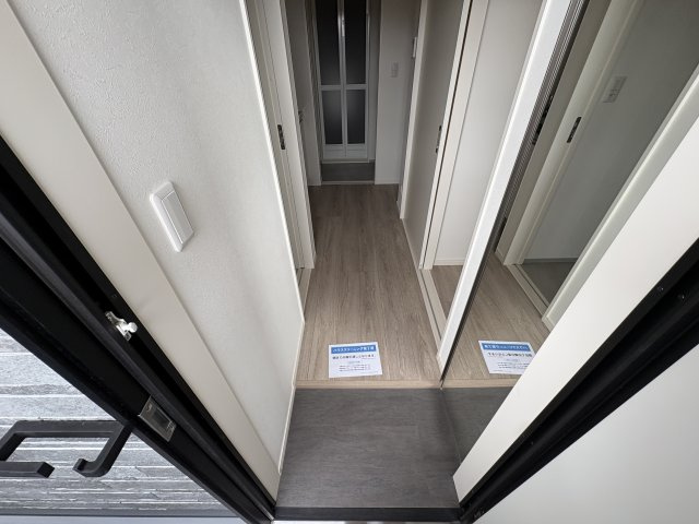 robot home魚住の玄関