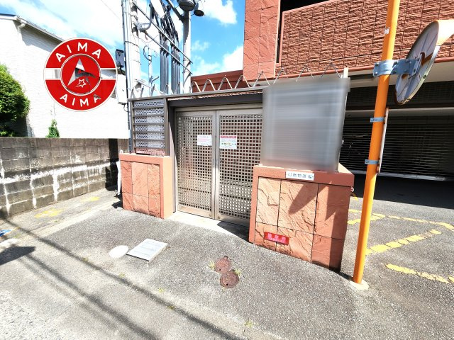 ルネッサンス21春日ザパークのその他共用部分|敷地内には、ゴミ出しが可能な専用ゴミ置き場を完備。